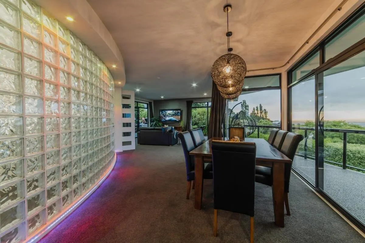 Million Dollar City Views - Sleeps 12 Крайстчёрч