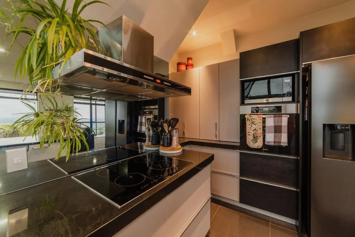 Million Dollar City Views - Sleeps 12 Christchurch 0*,