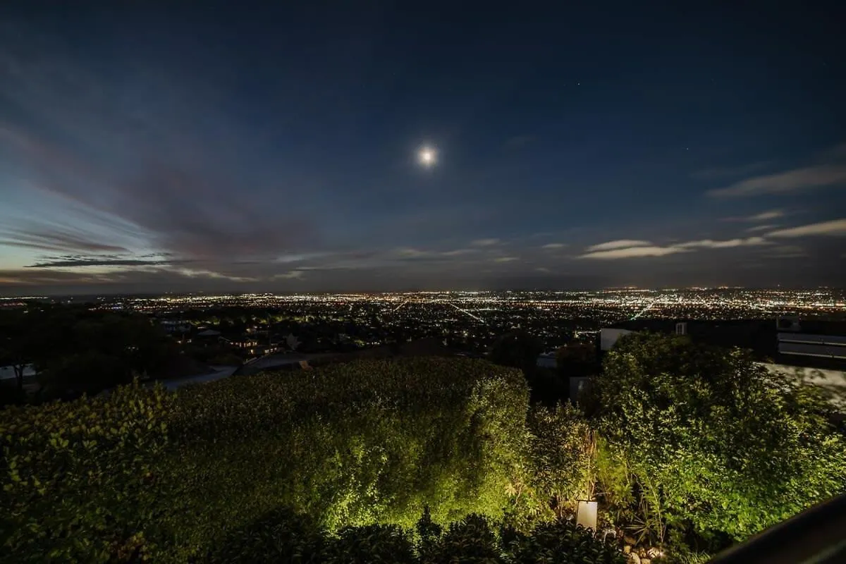 Million Dollar City Views - Sleeps 12 Christchurch