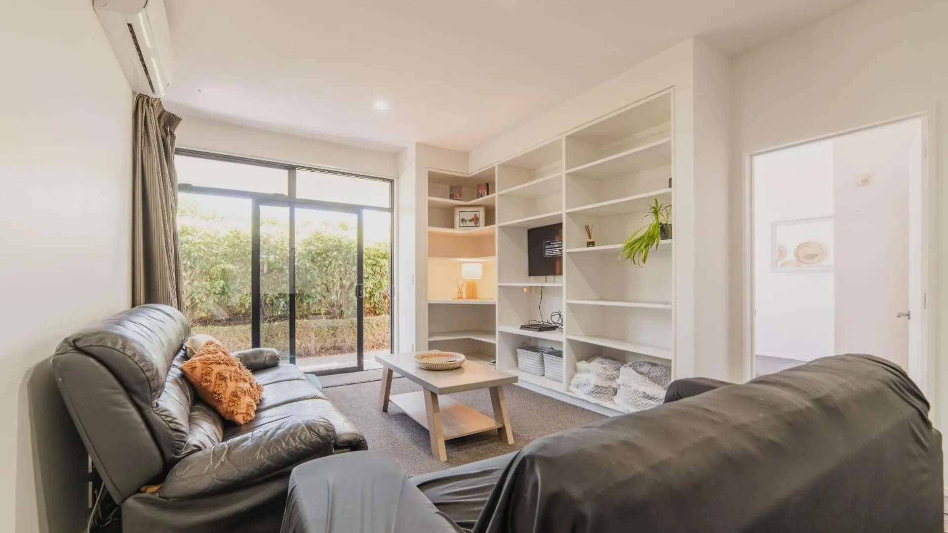 Million Dollar City Views - Sleeps 12 Christchurch 0*,  New Zealand